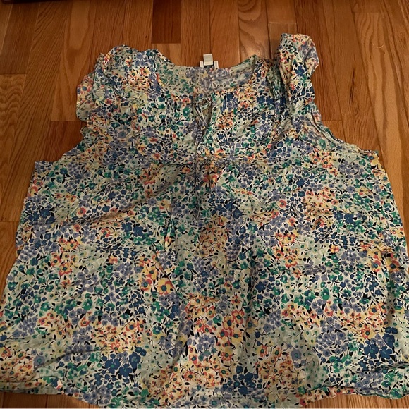 Flower print top - Picture 1 of 8
